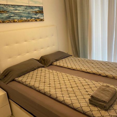 Apartment Deluxe Clara Sea Senses Торевьиа Экстерьер фото