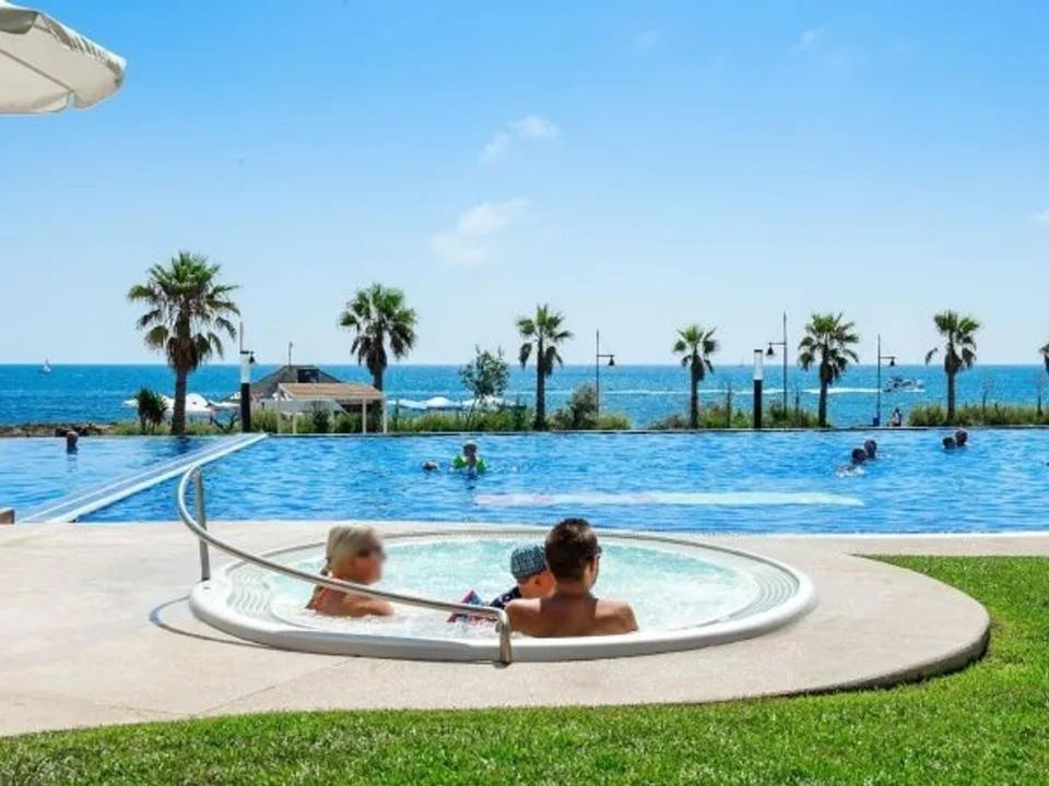 Apartment Deluxe Clara Sea Senses Торевьиа Экстерьер фото