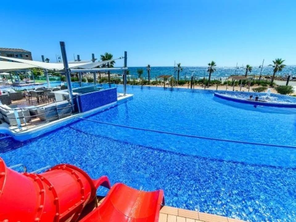 Apartment Deluxe Clara Sea Senses Торевьиа Экстерьер фото