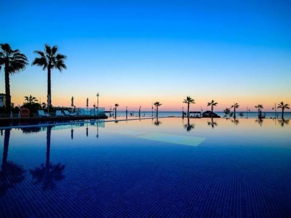 Apartment Deluxe Clara Sea Senses Торевьиа Экстерьер фото