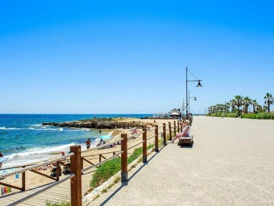 Apartment Deluxe Clara Sea Senses Торевьиа Экстерьер фото